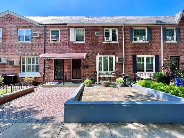 1926 81st St, East Elmhurst, NY 11370