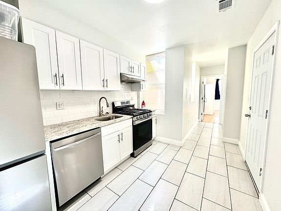 5th image of 4404 Sansom St Floor 2