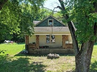 1300 River St, Connersville, IN 47331