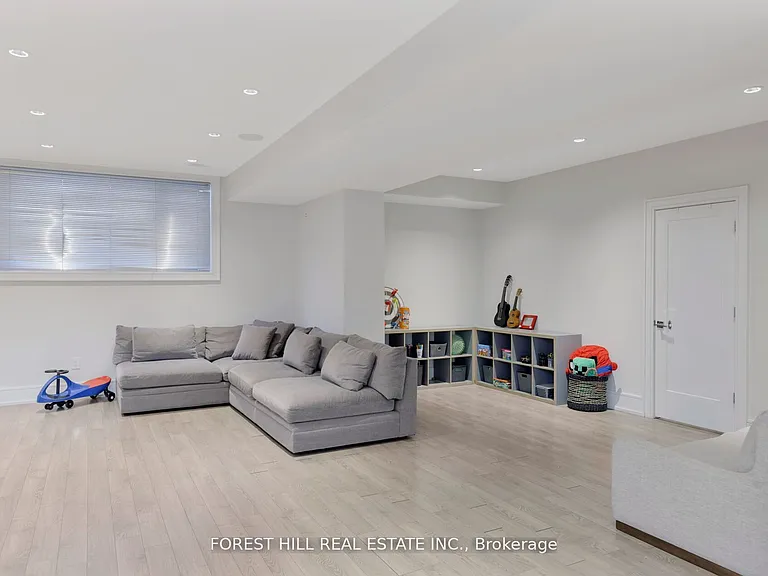 8 Nora Rd — Photo 42