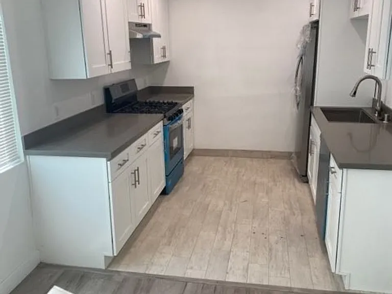 4324 Ventura Canyon Ave — Photo 13