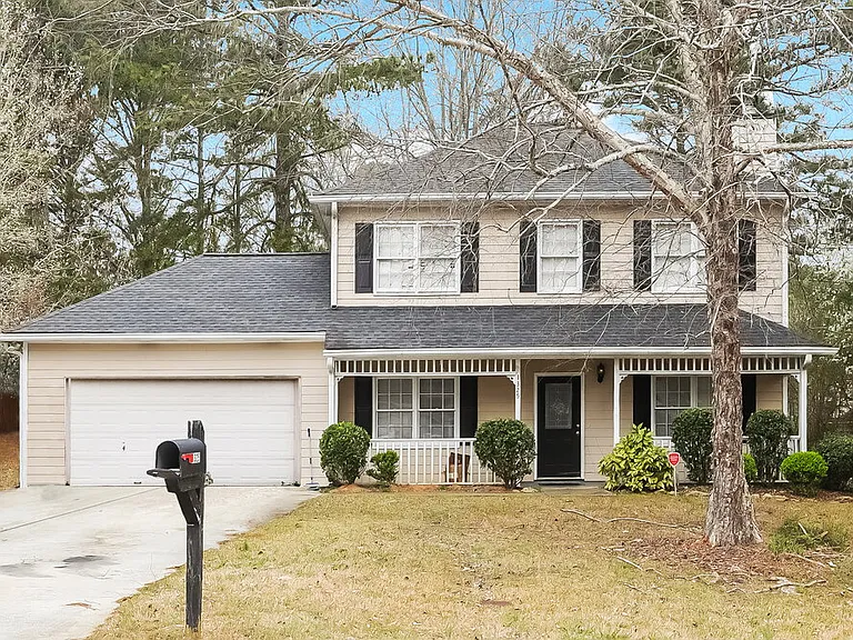 1325 Burning Bush Dr — Photo 1