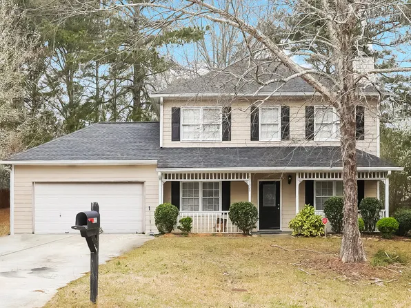 1325 Burning Bush Dr, Loganville, GA 30052