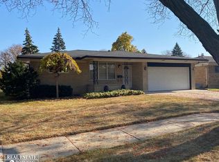 28808 Longview Ave, Warren, MI 48093