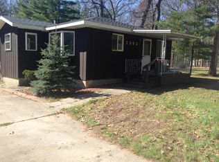 7393 Easy St, Caseville, MI 48725