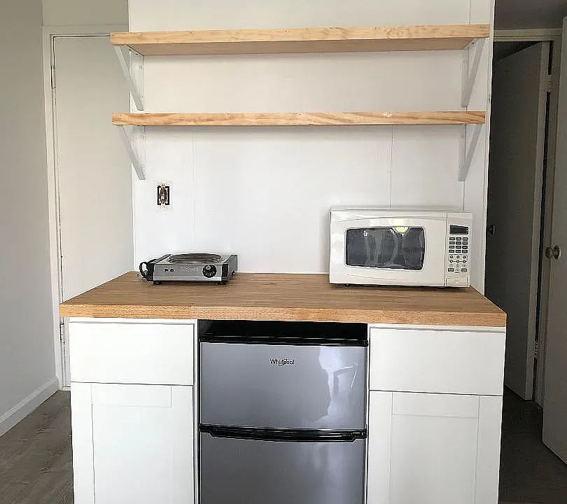 MEAL PREP AREA.