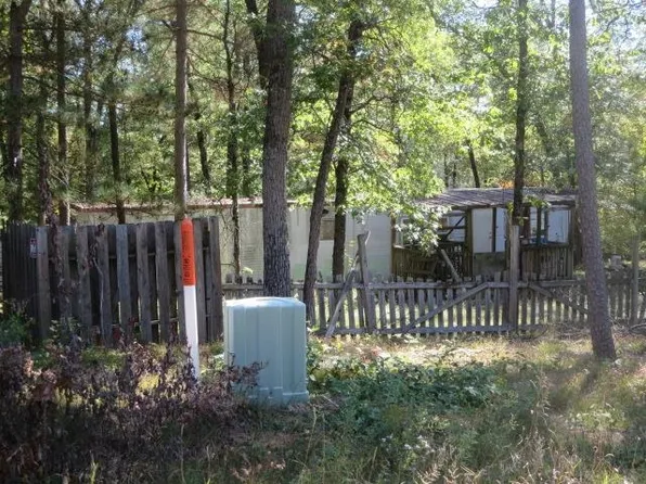 5516 Mayflower Ln, Gillett, WI 54124