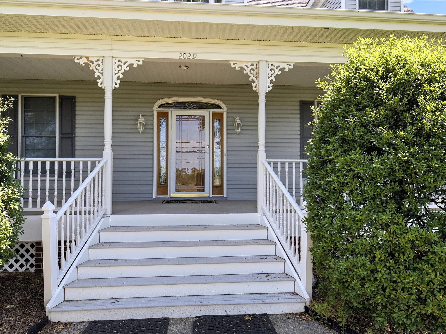 4 bed, 2.5 bath, 3442 sqft, $3,100 — Photo 4