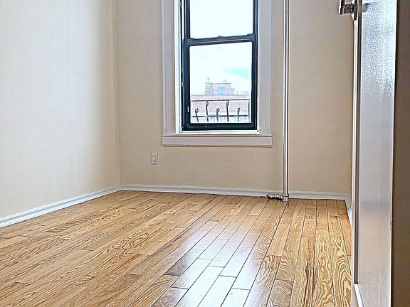 5th image of 264 6th Ave APT 30