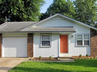 2750 E Cairo St, Springfield, MO 65802