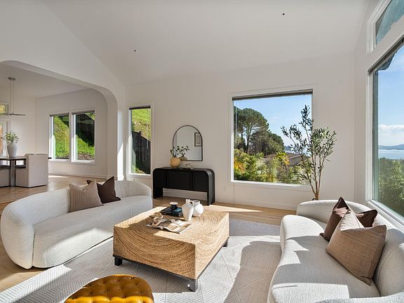 4th image of 174 Main Drive