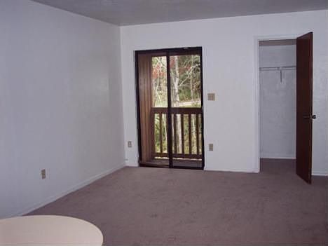2nd image of 1515 NW 29th Rd APT B4