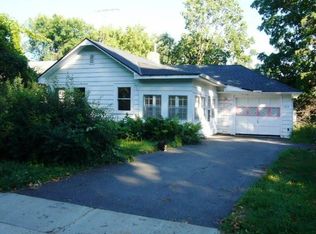 5919 Hawthorne Rd, Mound, MN 55364