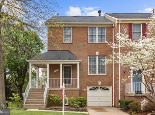 5708 Wood Creek Ln, Centreville, VA 20120