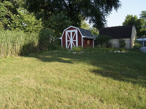 4th image of 326 Morningside Dr