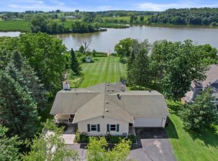 N4855 Sinissippi Point Rd, Juneau, WI 53039