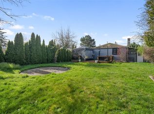 450 Obed Ave, Saanich, BC