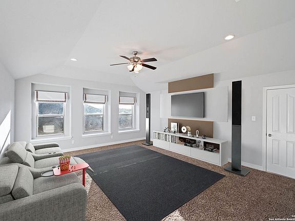 4th image of 3202 Sunset Cove