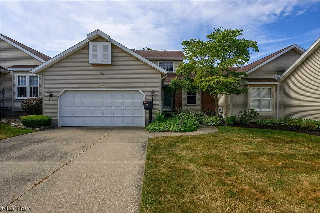 570 Bell Mawr Pl photo 1
