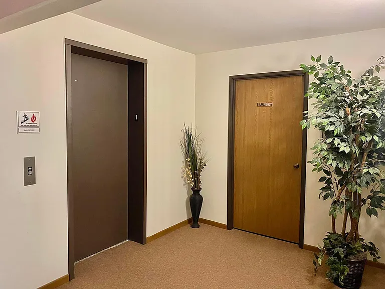 260 Germania St #16 — Photo 7