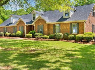 304 Dixon St, Clinton, SC 29325