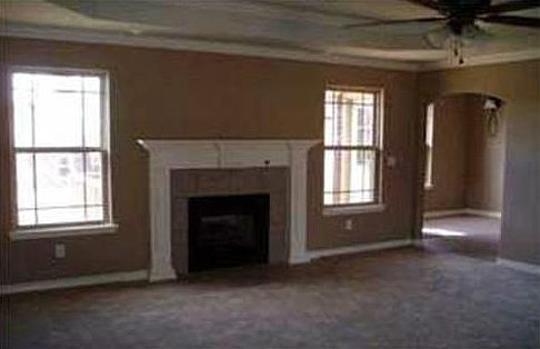 2nd image of 330 Sigel Trl