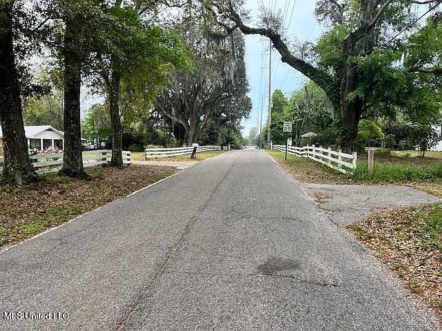 2nd image of 0 Pine St #1