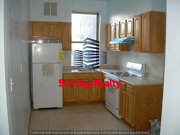 3rd image of 1833 27th Ave