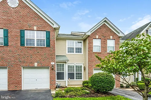 17 Lancaster Ct Photo 1