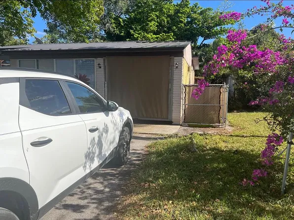 2826 Madison St, Hollywood, FL 33020