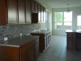 4th image of 4821 Crumbcake Dr