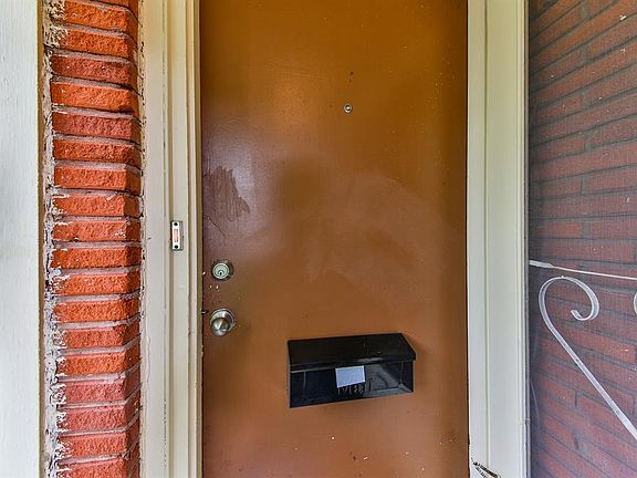 4th image of 7214 Canary Cir