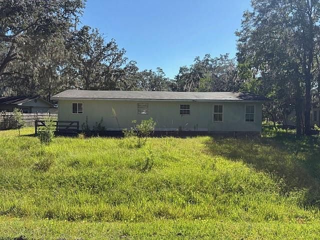 1st image of 580 Pelican Cir