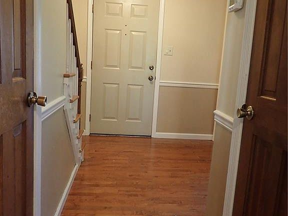 3rd image of 2193 Kenwood Dr