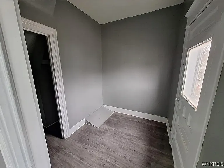 200 W Tupper St #1 — Photo 9