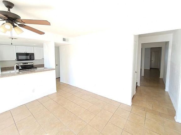 5th image of 781 Country Place Dr APT 2081