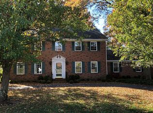 4 Edgewood Dr, Winchester, KY 40391