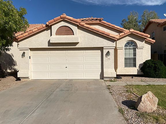 2nd image of 1454 E Sierra Madre Ave