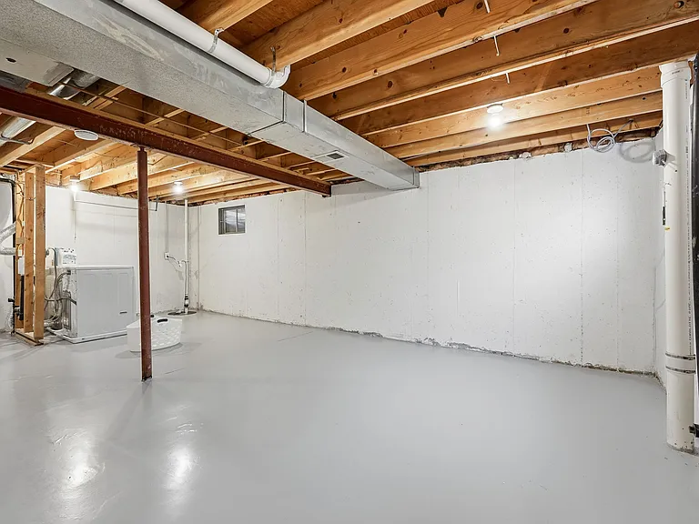 11833 W Marlowe Pl — Photo 39
