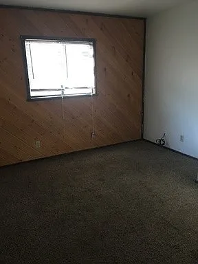 949 Pine Ln — Photo 10