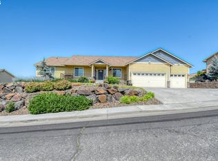 755 NW 23rd St, Pendleton, OR 97801