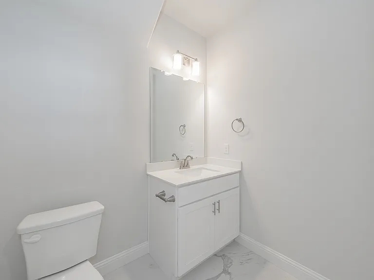 9613 Thorncrown Ln — Photo 16