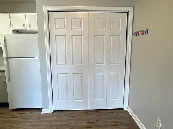 3rd image of 4103 Blue Lick Ct APT 7
