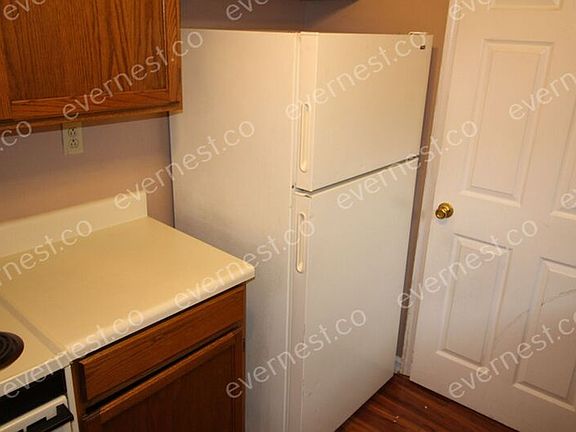 4th image of 247 Leona Dr