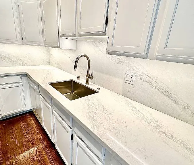 Tudor Hall Apartments — Photo 24