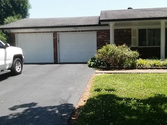 4th image of 2452 Shamrock Dr
