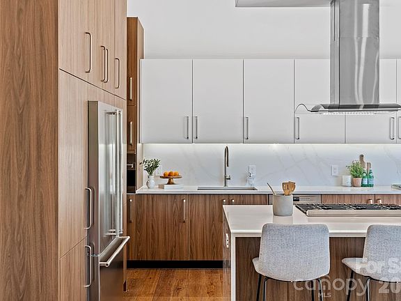 5th image of 87 Verbania Rd