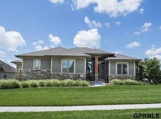 14814 Hanover St, Bennington, NE 68007