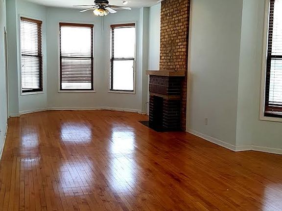 3rd image of 2704 N California Ave APT 2F