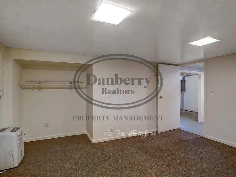 1017 Searles Rd — Photo 27